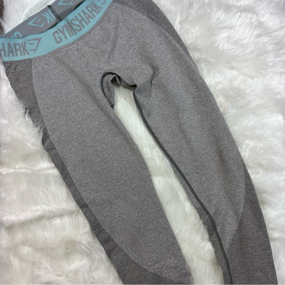 Gymshark Pants - Gymshark Mid-Rise Training Brandmark Leggings